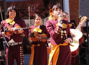 Nogales AZ Mariachi Apache Band