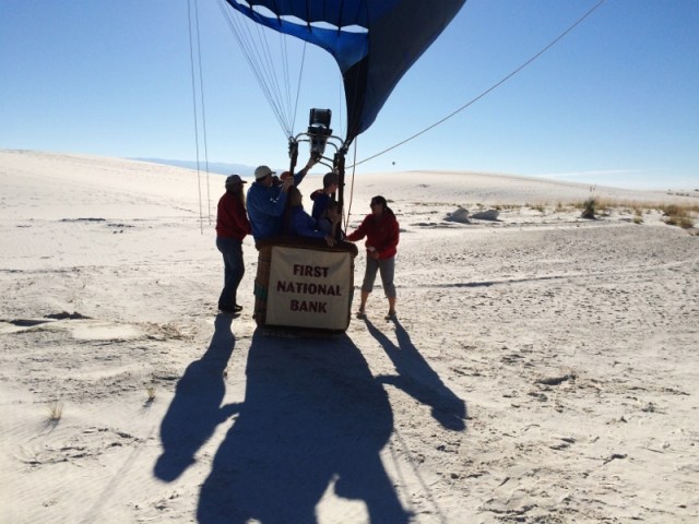 white_sands_hot_air_balloons_h_cheyenne_macmasters-800x600